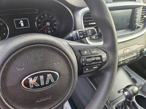 2018 Kia Sorento LX