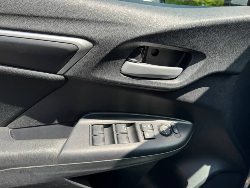 2017 Honda Fit LX - Photo 20