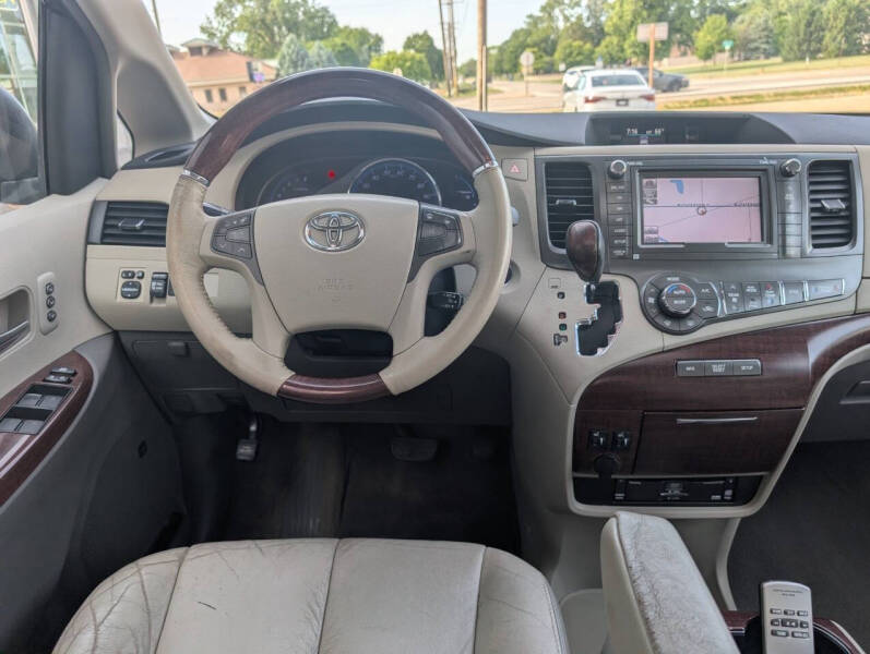 2011 Toyota Sienna Limited 7-Passenger