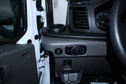 2023 Ford Transit 350 XLT