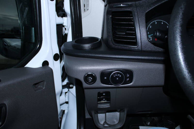 2023 Ford Transit 350 XLT