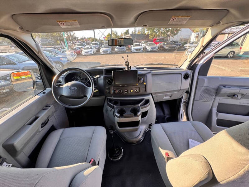 2009 Ford E-Series E-250