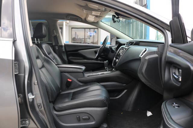2023 Nissan Murano SV