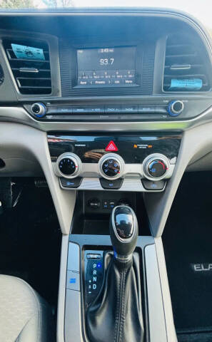 2019 Hyundai Elantra
