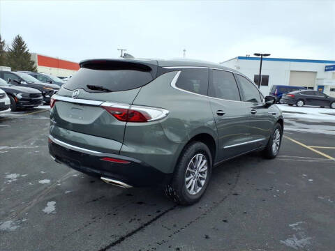 2022 Buick Enclave Essence