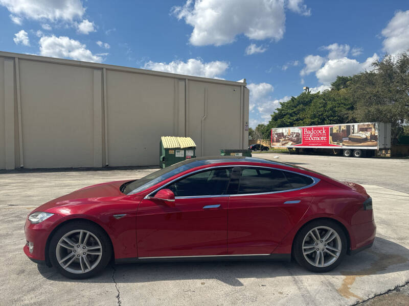 2014 Tesla Model S S photo 2