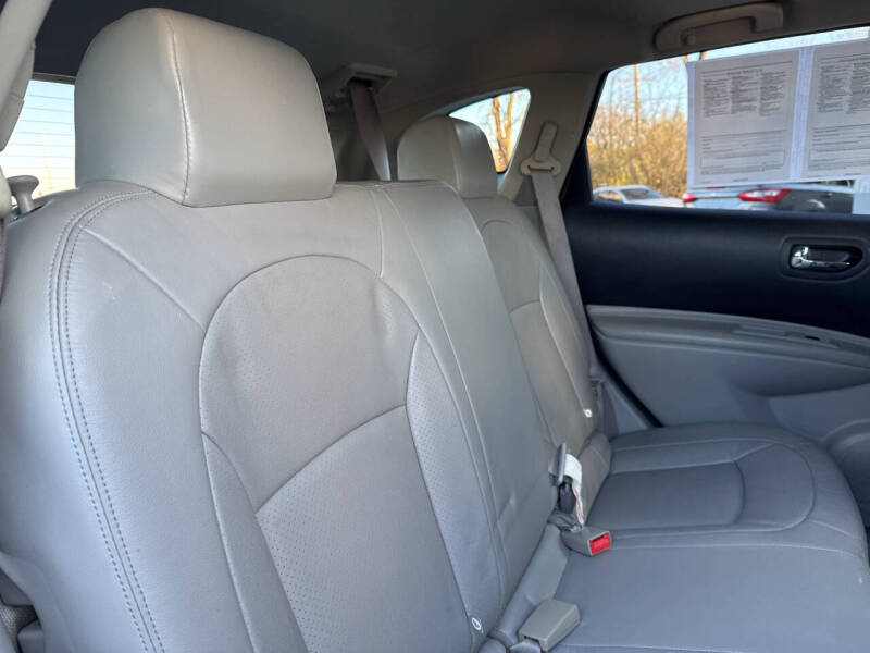 2013 Nissan Rogue SV w/SL Package