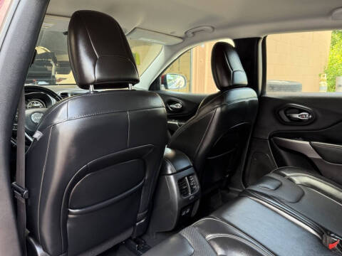 2021 Jeep Cherokee Latitude Lux