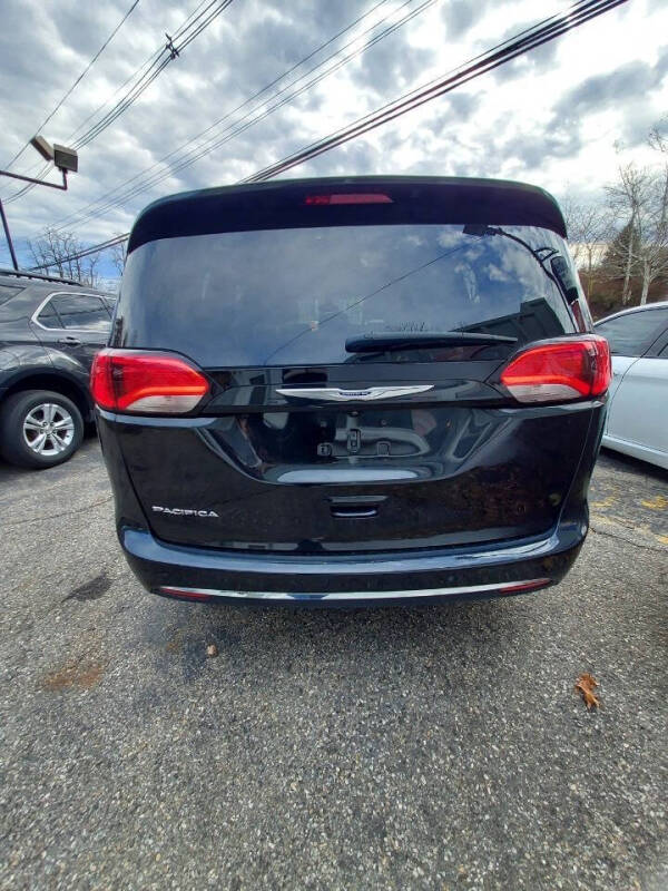 2019 Chrysler Pacifica Touring L