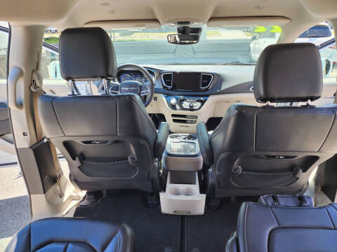 2022 Chrysler Pacifica Touring L