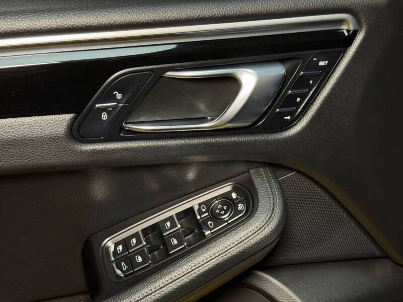 2018 Porsche Macan