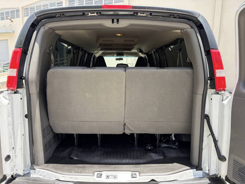 2020 Chevrolet Express LS 3500