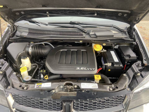 2016 Dodge Grand Caravan SXT Plus