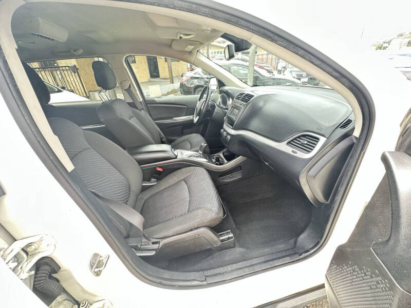 2019 Dodge Journey SE