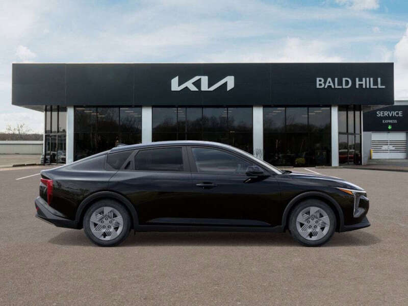 2025 Kia K4 LX