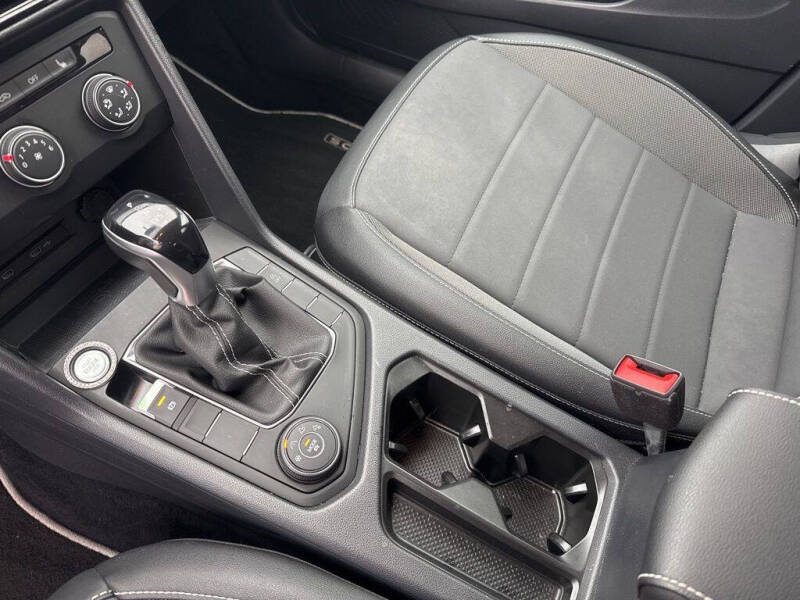 2022 Volkswagen Taos SE 4Motion