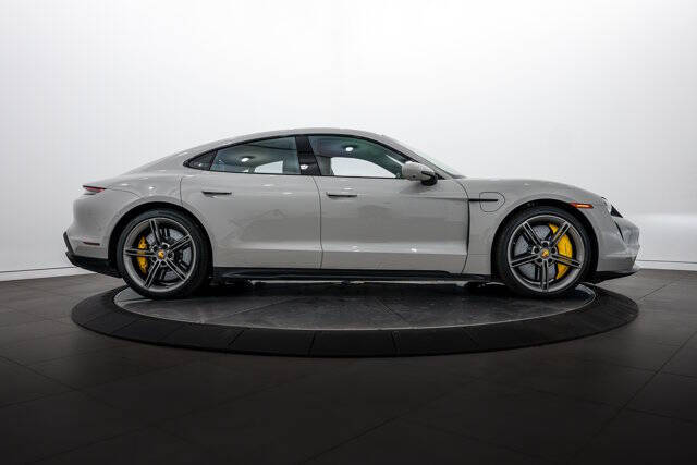 2022 Porsche Taycan Turbo S