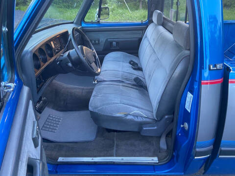 1992 Dodge RAM 150 LE