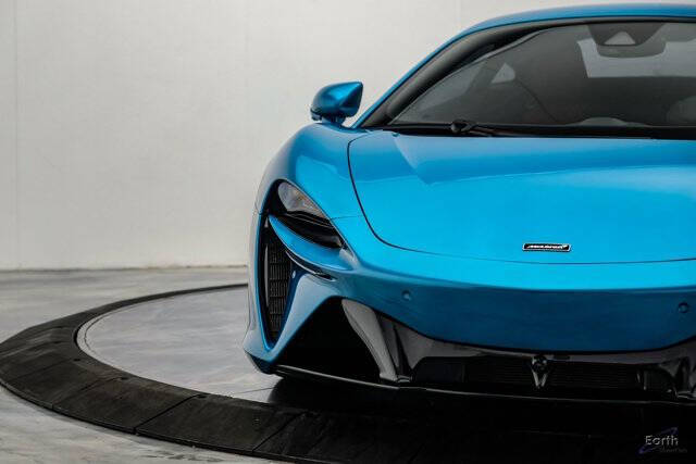 2024 McLaren Artura