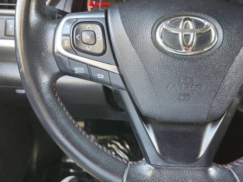 2017 Toyota Camry SE