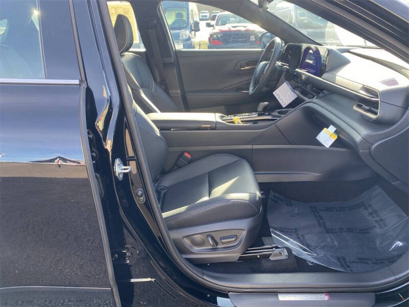 2025 Toyota Crown XLE