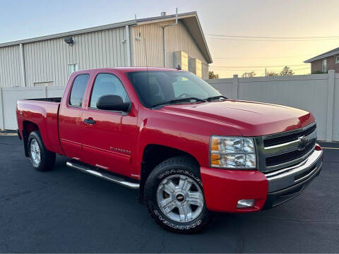 2011 Chevrolet Silverado 1500 for sale at Westport Auto in Saint Louis MO