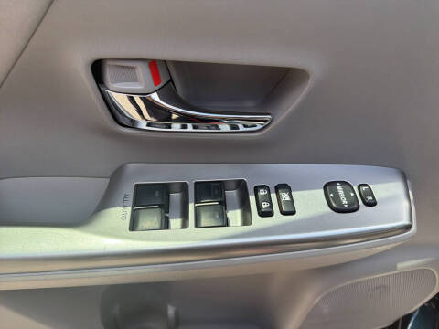 2017 Toyota Prius v Two