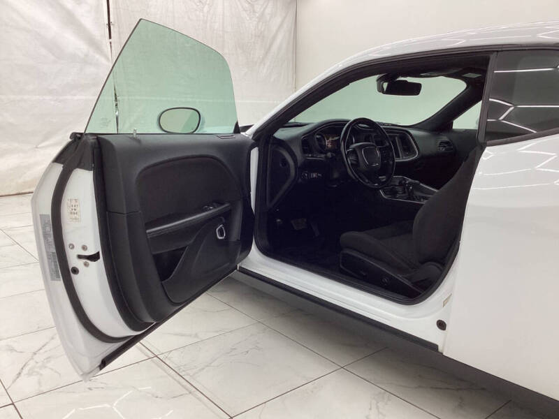 2019 Dodge Challenger SXT
