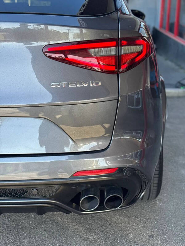 2018 Alfa Romeo Stelvio Quadrifoglio
