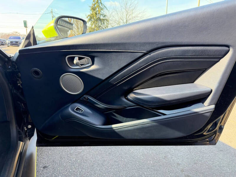 2020 Aston Martin Vantage