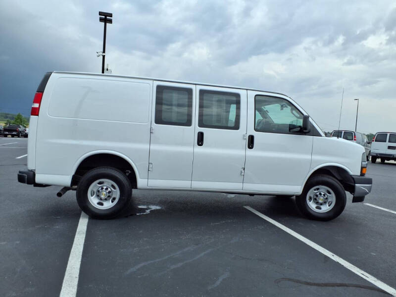 2024 Chevrolet Express 3500