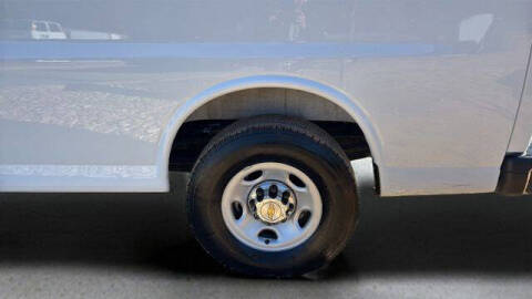 2025 Chevrolet Express LT 3500