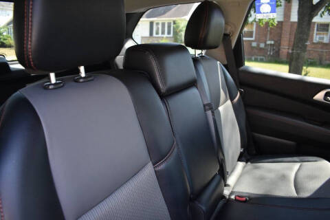 2020 Nissan Pathfinder SV