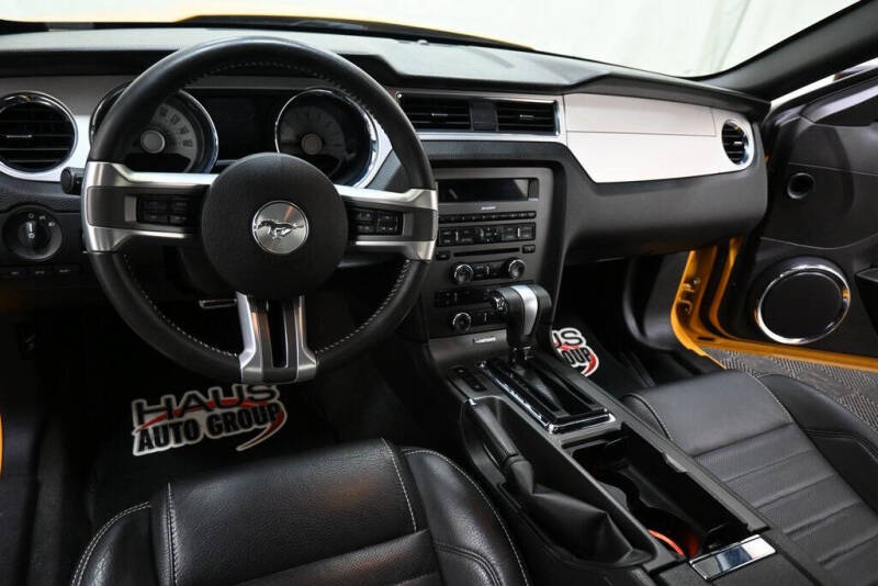 2011 Ford Mustang V6 Premium