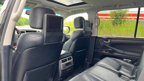 2013 Lexus LX 570