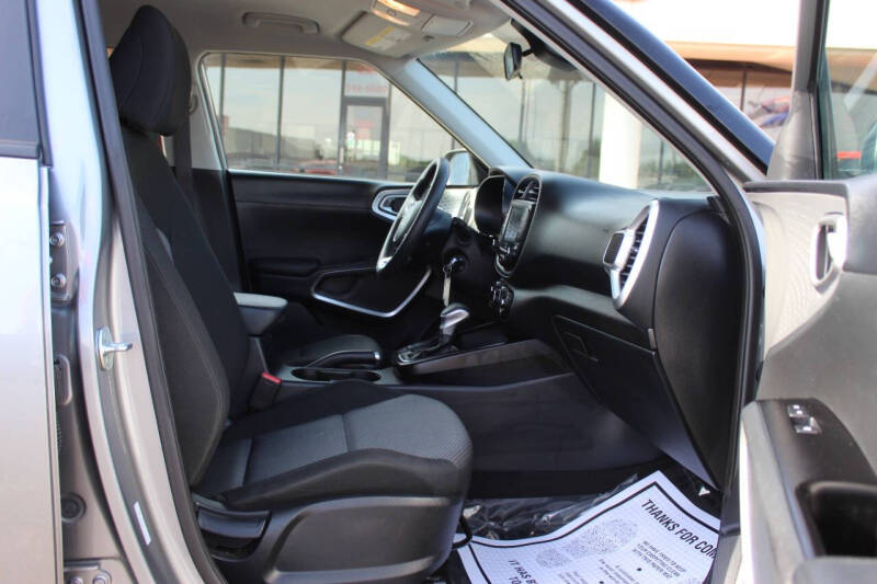 2025 Kia Soul LX
