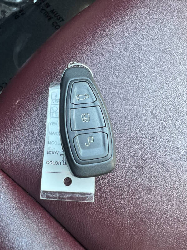 2011 Ford Fiesta SES