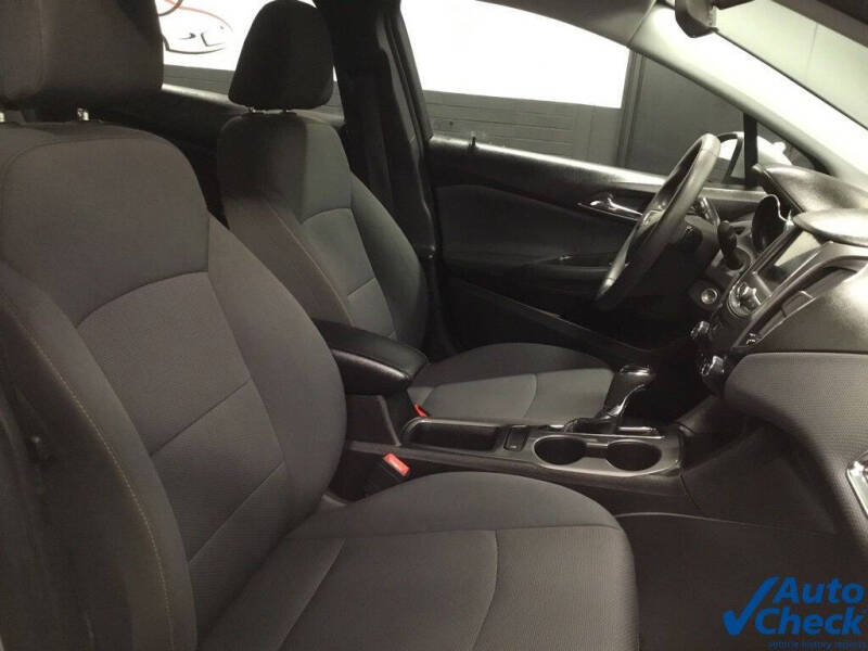 2019 Chevrolet Cruze LS