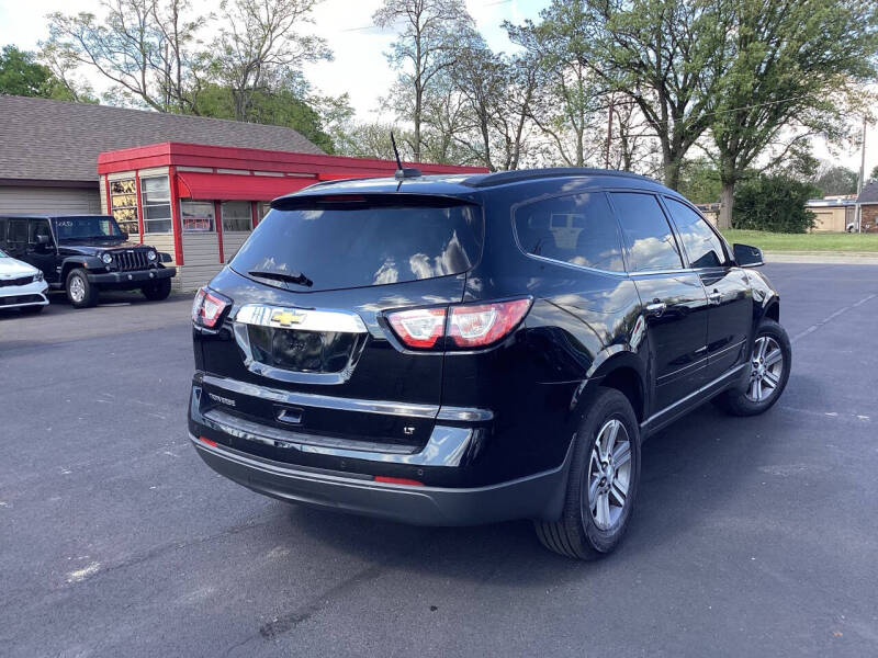 2017 Chevrolet Traverse LT