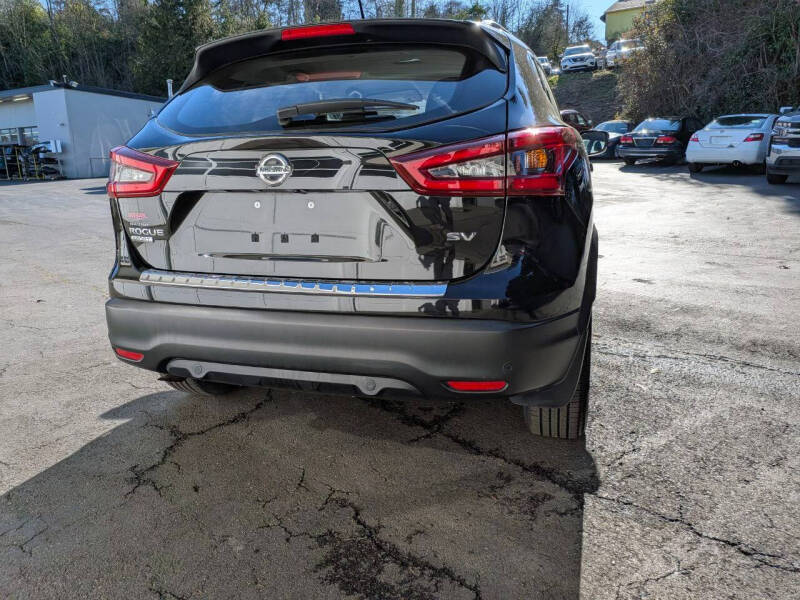 2021 Nissan Rogue Sport SV