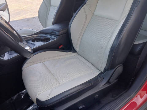 2015 Dodge Challenger SXT Plus