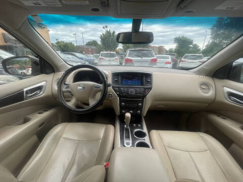 2013 Nissan Pathfinder Platinum