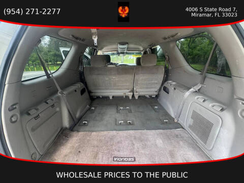 2005 Toyota Sequoia SR5