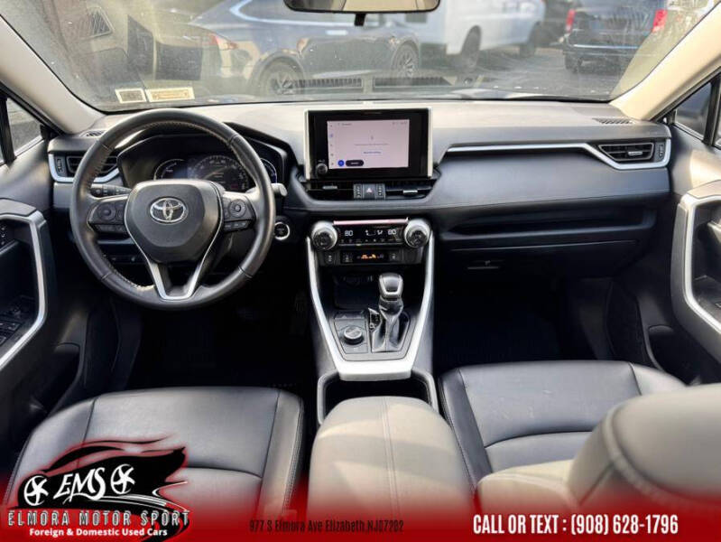 2024 Toyota RAV4 Hybrid XLE Premium