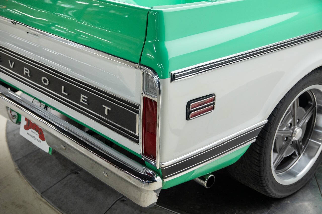 1969 Chevrolet C/K 10 Series 26