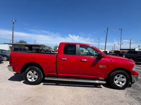 2017 RAM 1500 SLT