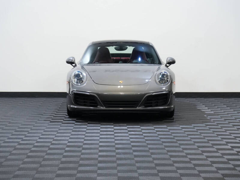 2017 Porsche 911 Carrera 4S