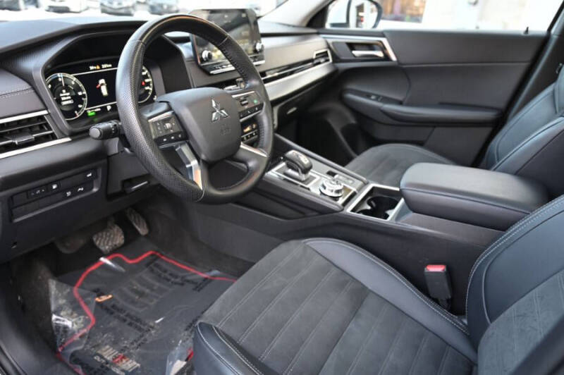 2024 Mitsubishi Outlander PHEV Ralliart