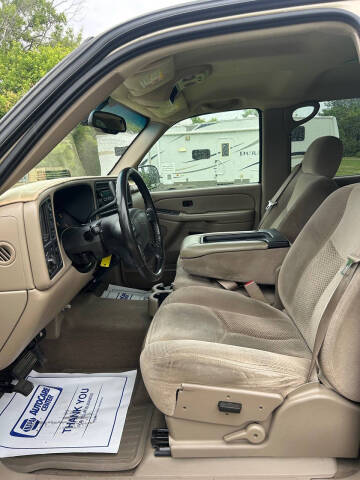 2005 Chevrolet Silverado 1500HD LS