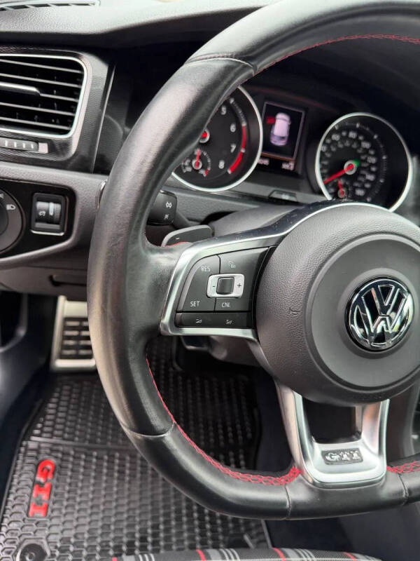 2015 Volkswagen Golf GTI Autobahn